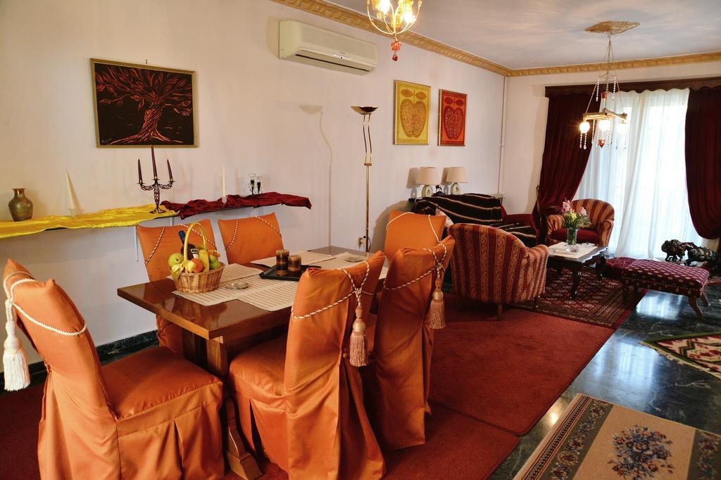 Noble Inn Loutráki Cameră foto