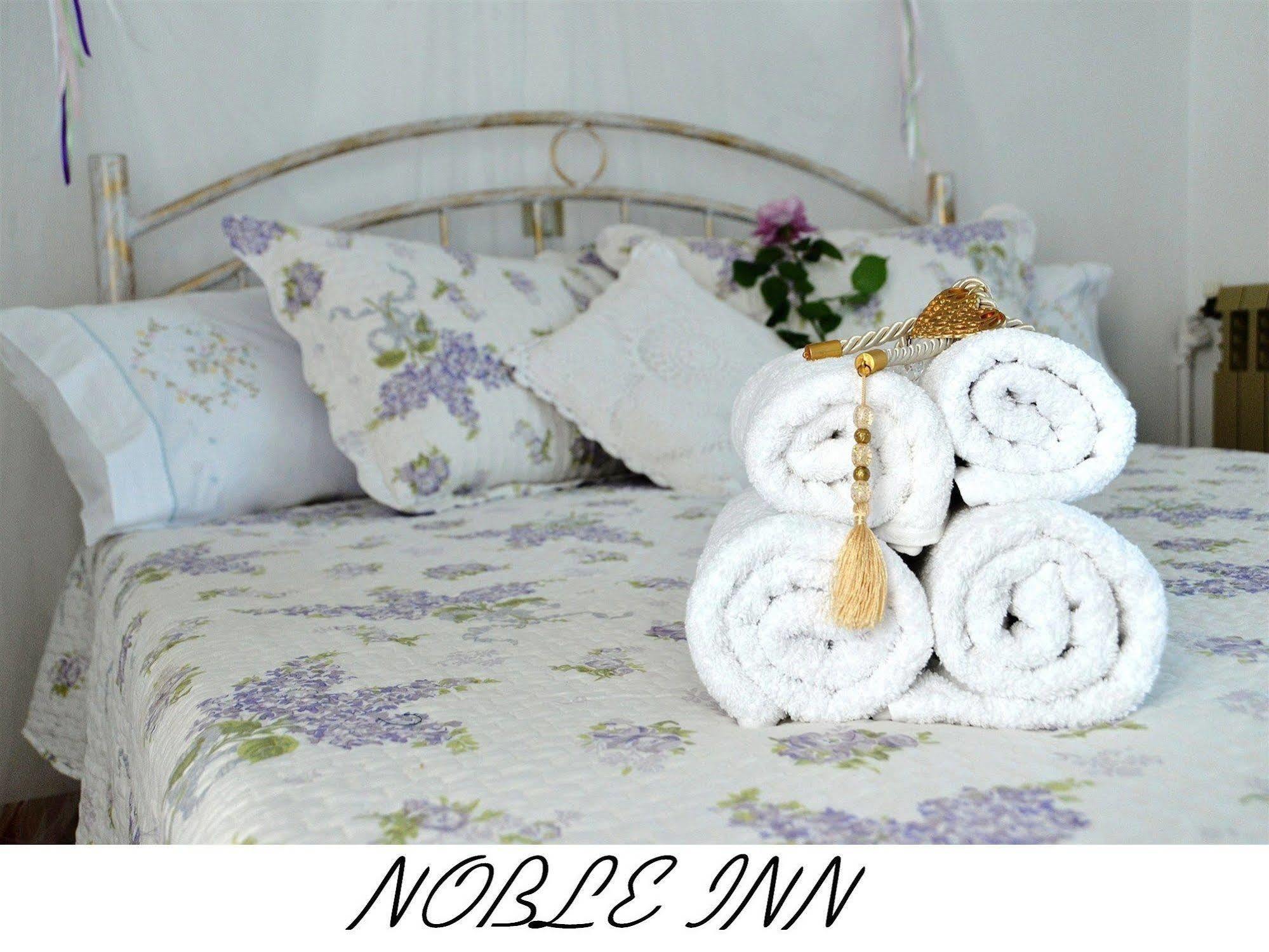 Noble Inn Loutráki Exterior foto