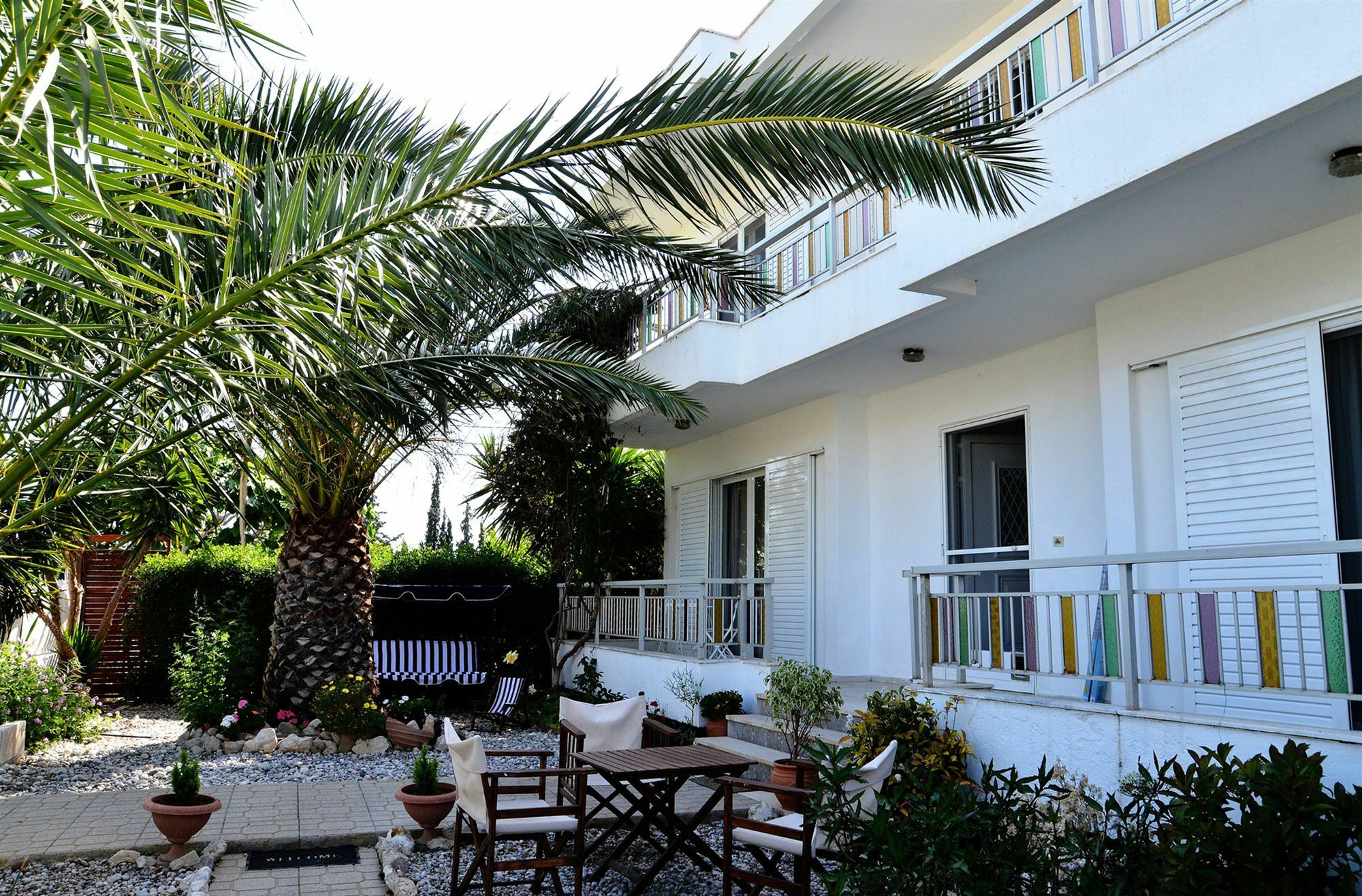 Noble Inn Loutráki Exterior foto